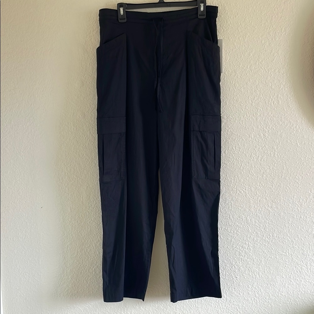 NWT Athleta Paradise Straight Leg Cargo Pant Black Size S - Picture 5 of 9